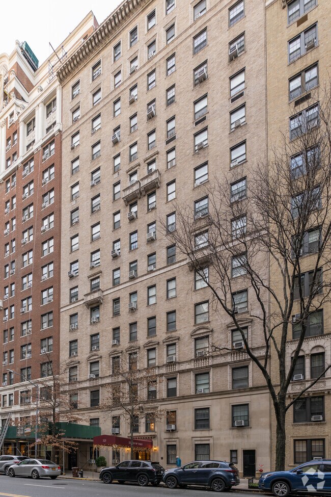Building Photo - 325 W 86th St
