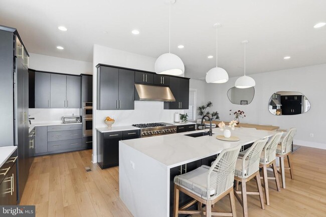 Foto del edificio - 9725 Lantana Wy