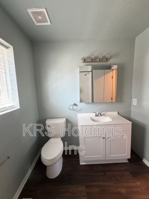 Foto del edificio - 4203 Orcutt Ave