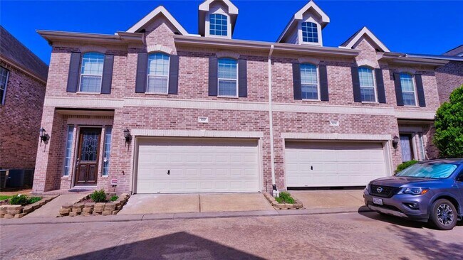 Building Photo - 3210 Holly Meadow Dr