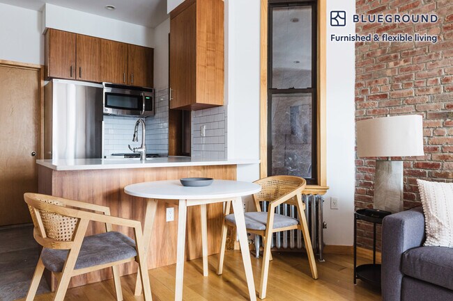 Foto del edificio - 212 Lafayette St