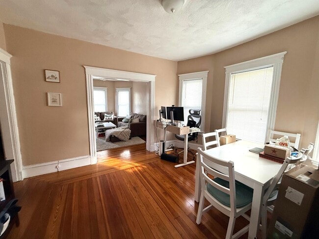 Building Photo - 42 Gibbens St