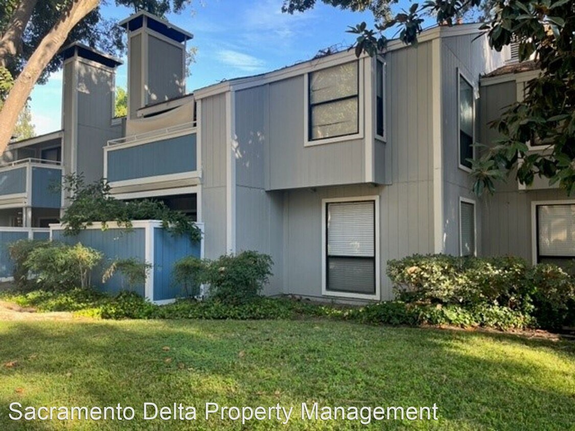 Foto principal - 2 br, 1 bath House - 400 Del Verde Circle #3