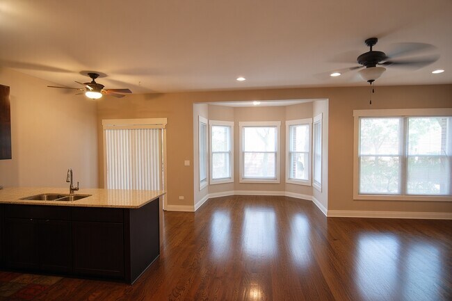 Foto del edificio - 6832 N Ashland Blvd