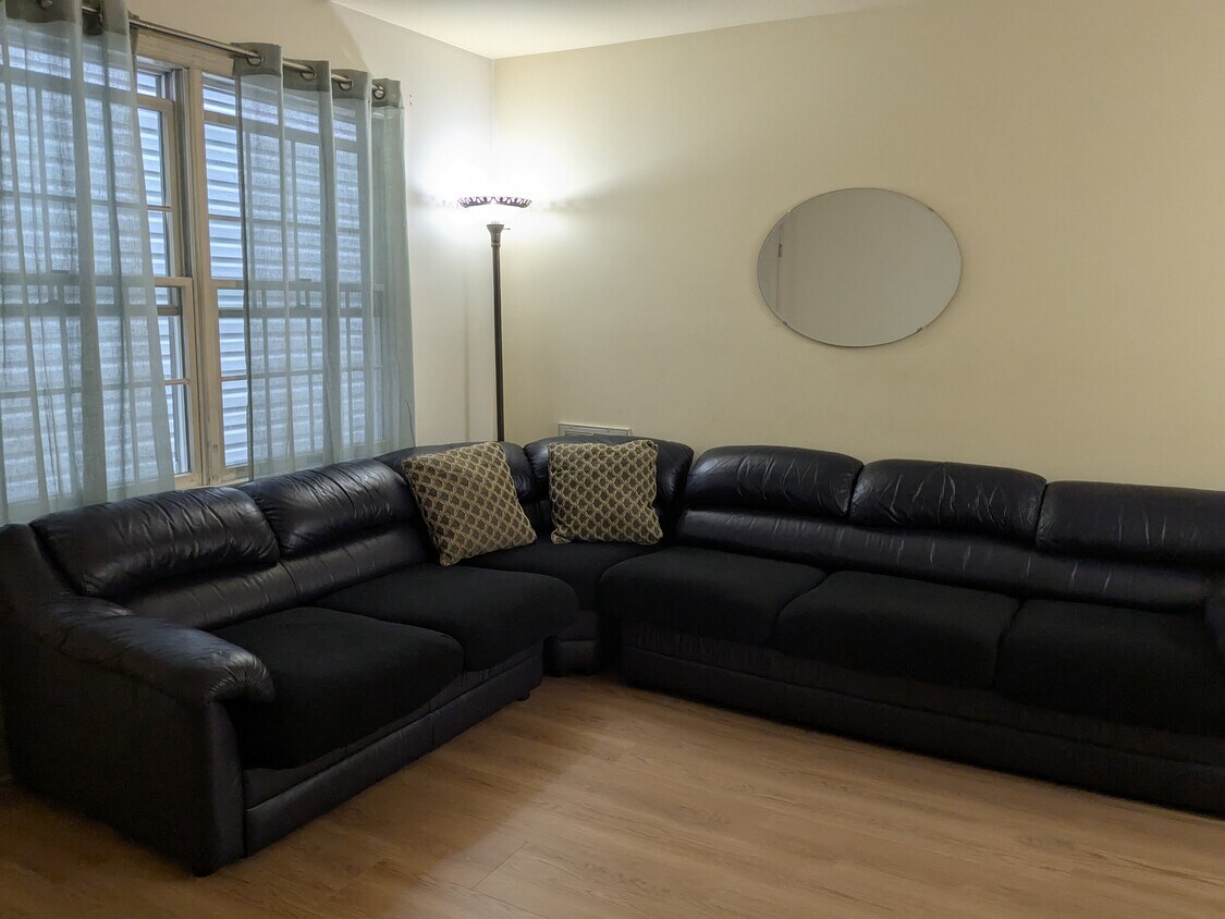 Foto principal - 82 Grieco Dr