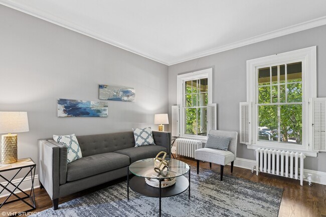 Foto del edificio - 2635 Poplar Ave