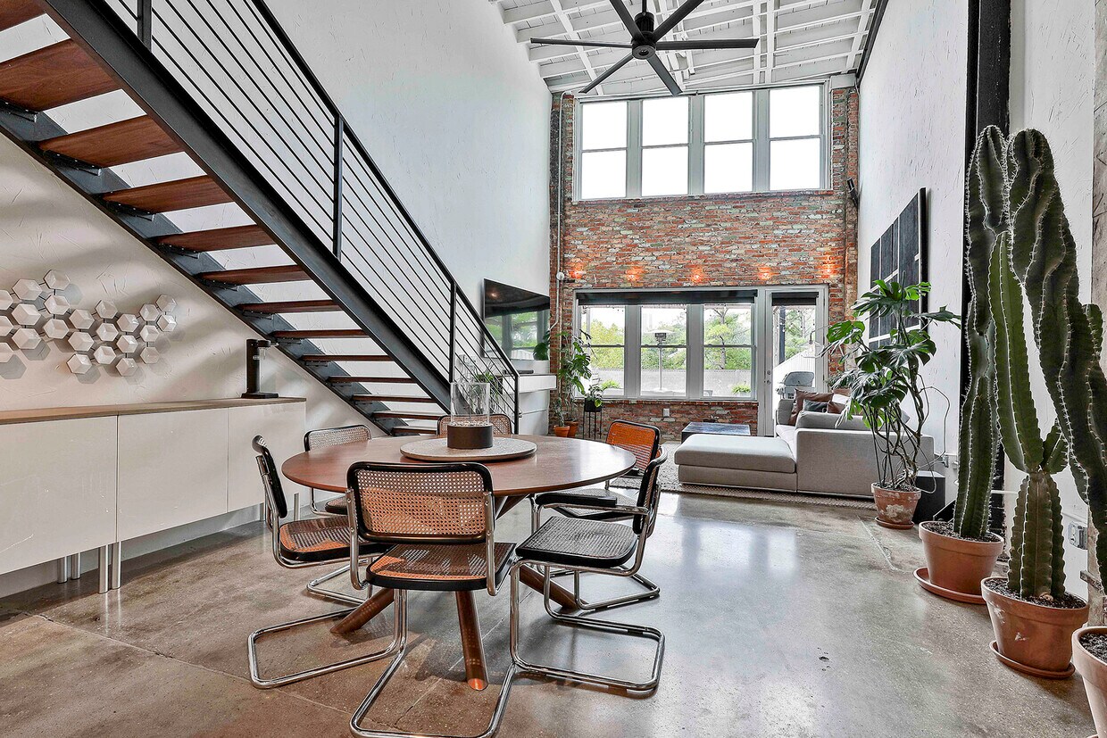Foto principal - 675 Greenwood Ave NE