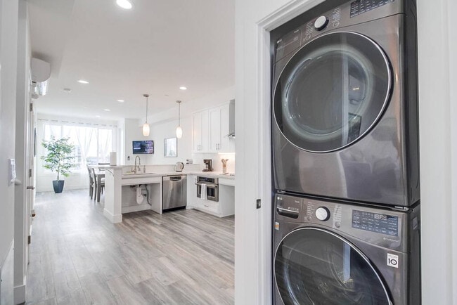 Foto del edificio - 4505 Park Blvd