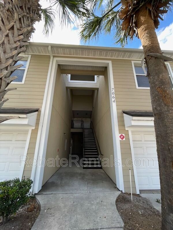 Building Photo - 7064 Deer Lodge Cir