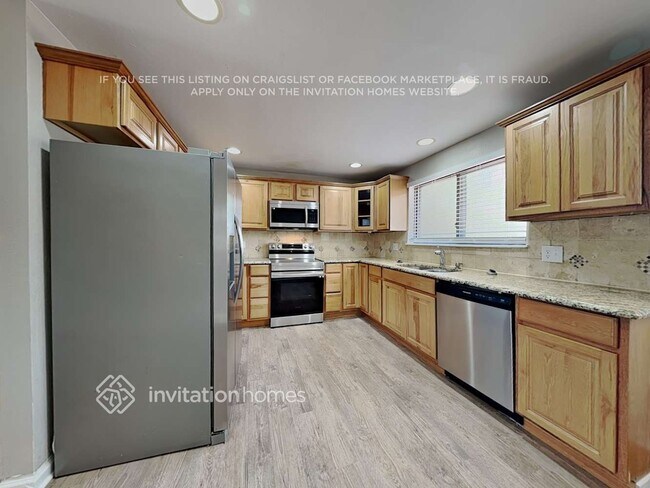 Foto del edificio - 11762 Albion St