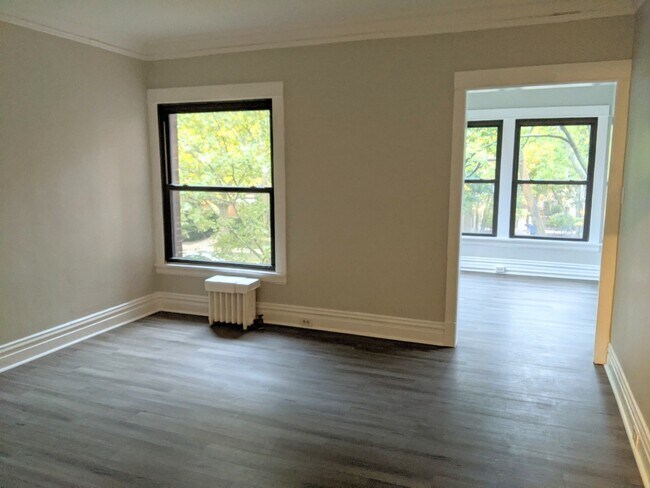 Building Photo - 837 Judson Ave