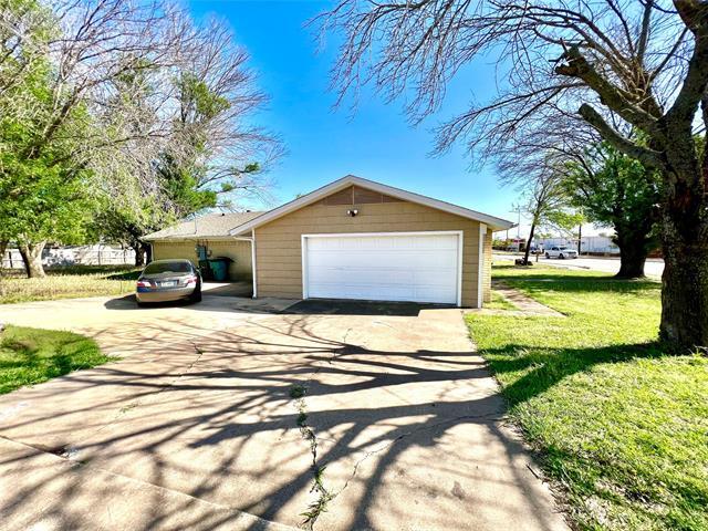 Building Photo - 3225 N Loy Lake Rd