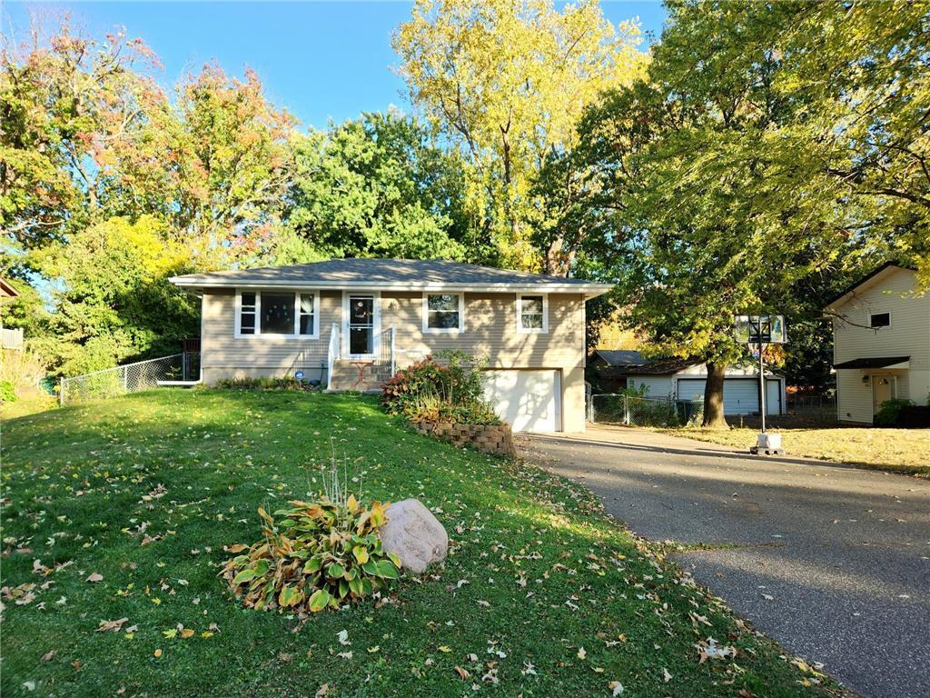 Primary Photo - 2640 Norwood Ln N