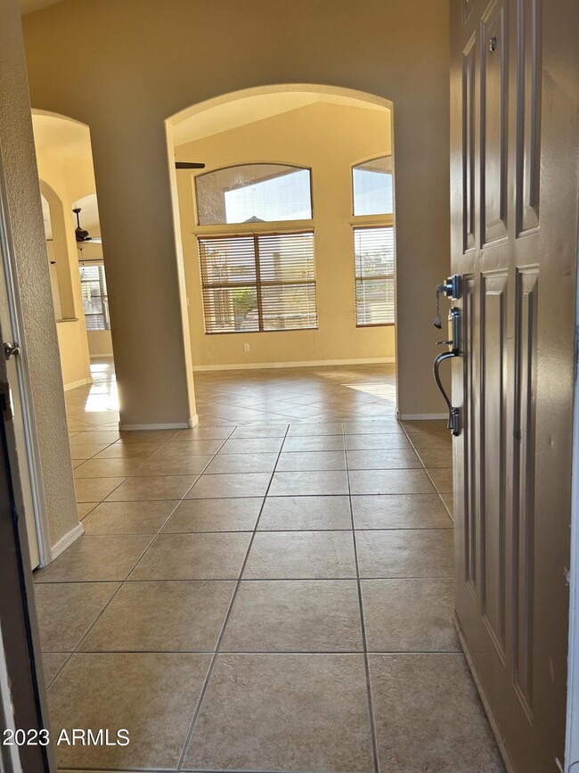 Building Photo - 17422 N Eureka Ct
