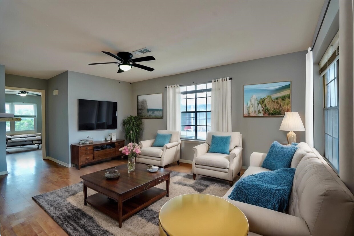 Foto principal - 6401 Skyline Dr