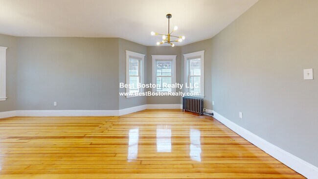 Building Photo - 3943 Washington St