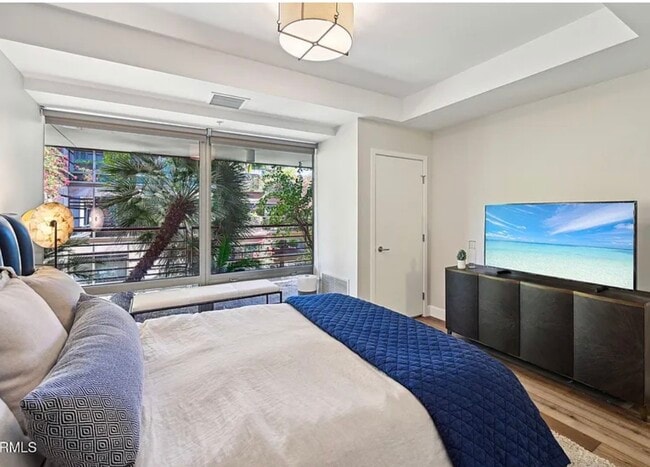 Building Photo - 7131 E Rancho Vista Dr