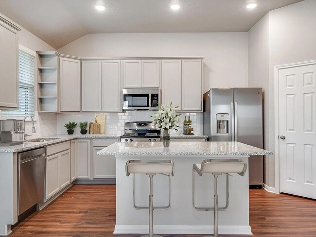 Foto del edificio - 1002 Tomball Downs Dr