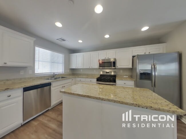 Building Photo - 8940 Annabeth Ct