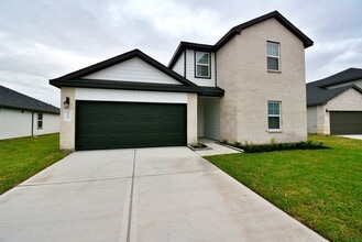 Building Photo - 4019 Pr Grv Dr