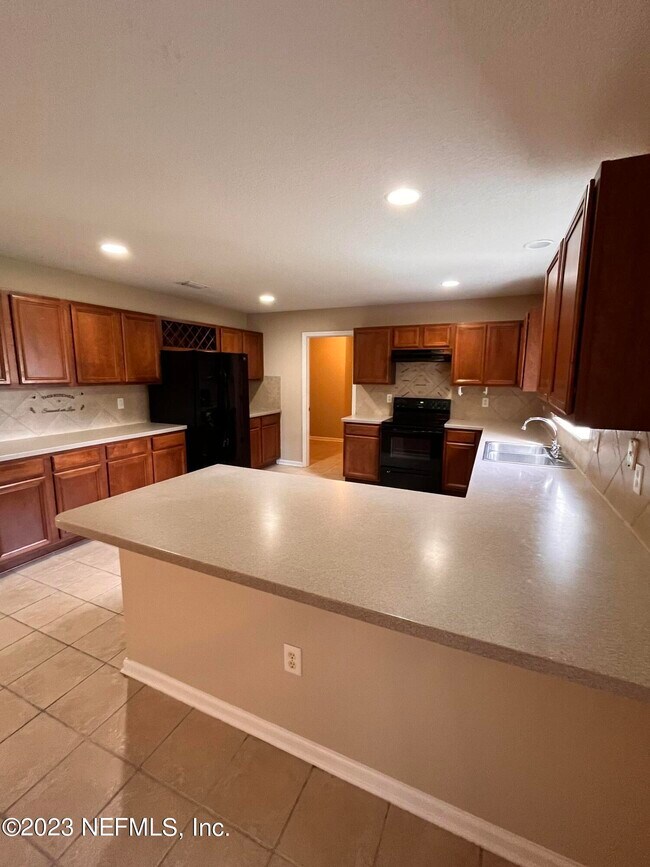 Building Photo - 86339 Cartesian Pointe Dr