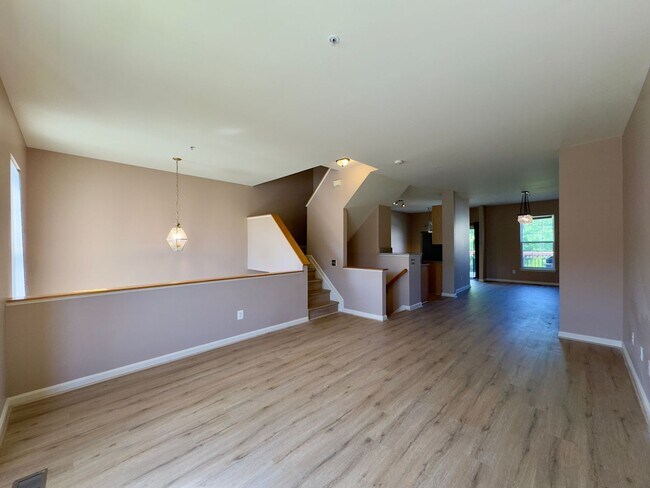 Foto del edificio - Charming and Stylish Living in a 3Bed/3Bat...