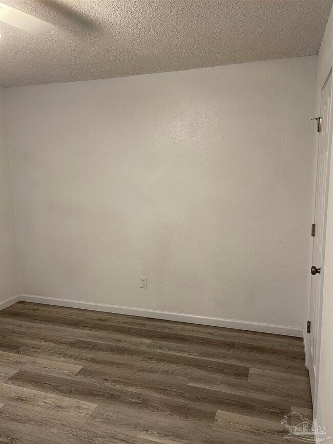 Foto del edificio - 5899 Locust St