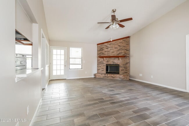 Foto del edificio - 4732 Turkey Scratch Way