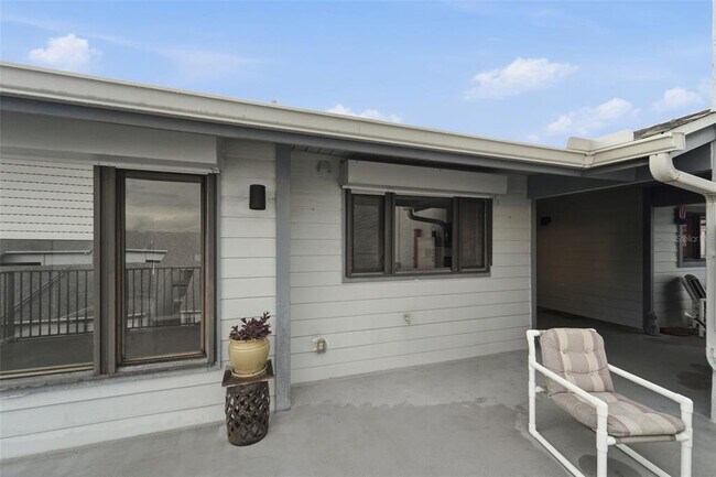 Building Photo - 845 Ladyfish Ave