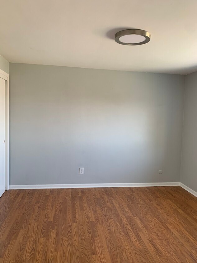 Building Photo - 66 E Summerset Ln