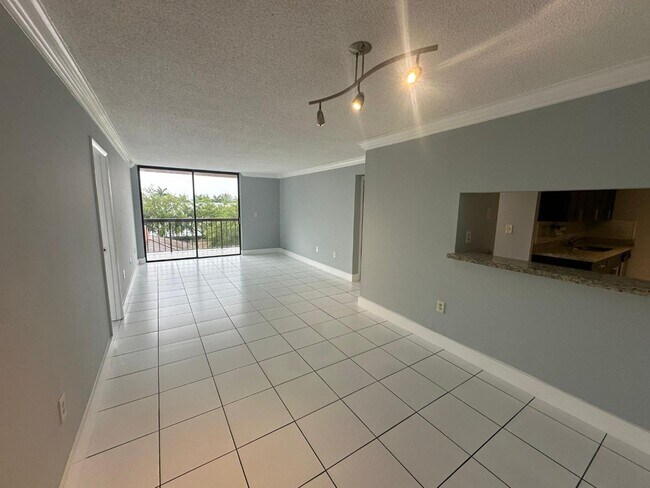Foto del edificio - 7040 SW 24th St