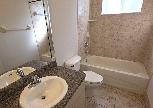 Foto del edificio - 14327 Shea Dr