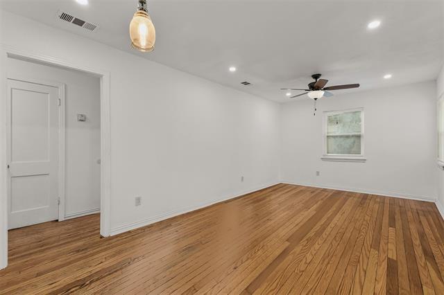 Foto del edificio - 3004 Ballinger Dr