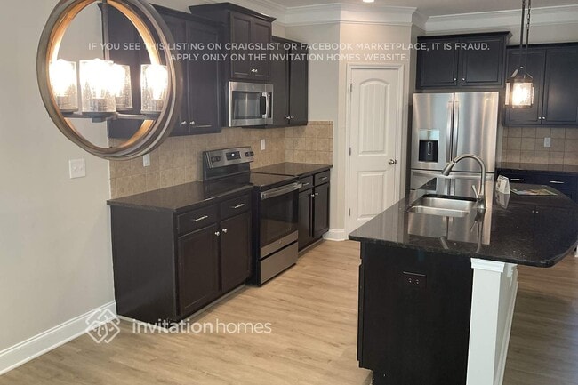 Building Photo - 13512 David Jennings Ave