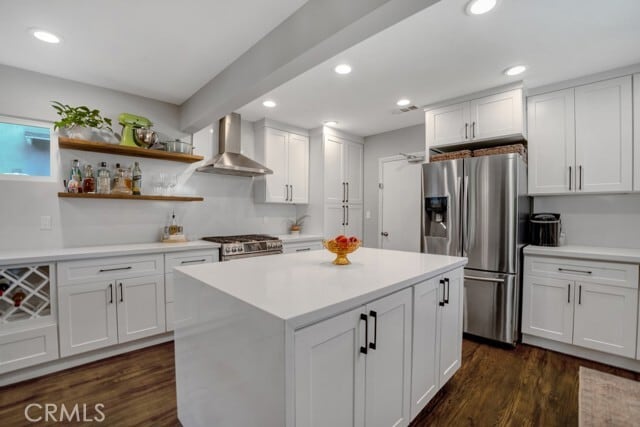 Foto del edificio - 22041 San Miguel St