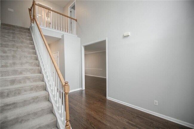 Foto del edificio - 755 Sheridan Ridge Ct