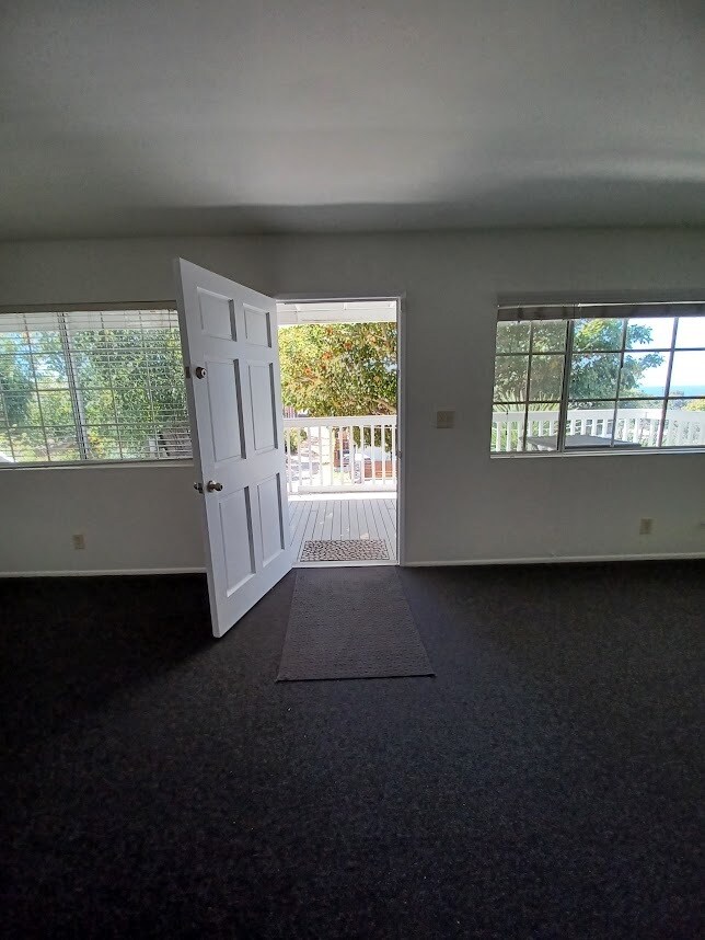 Entrance - 2319 Newcastle Ave