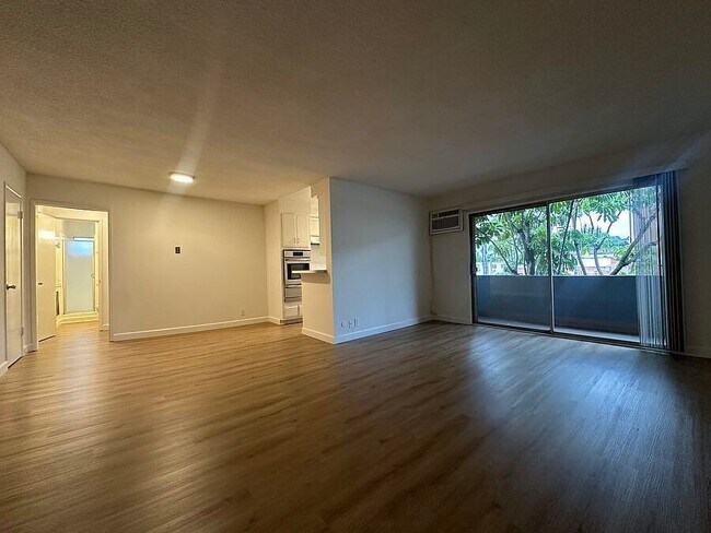 Foto del edificio - 1432 N Fairfax Ave