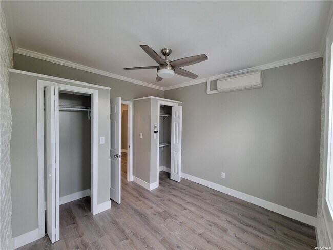 Foto del edificio - 145 Jericho Turnpike