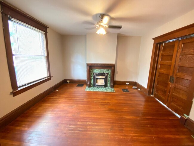 Foto del edificio - 171 E Northwood Ave
