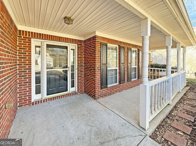 Foto del edificio - 3028 Express Ln NE