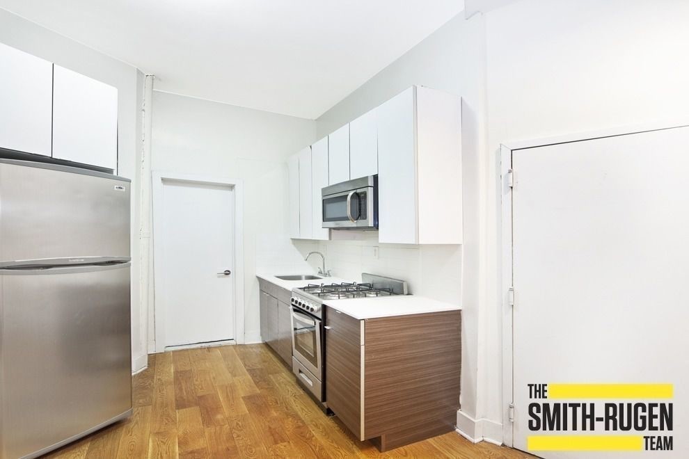 Primary Photo - 953 Columbus Ave