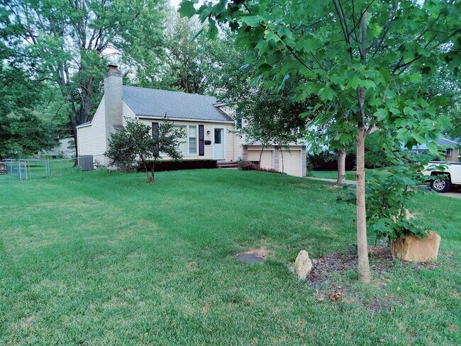 Building Photo - 7937 Reinhardt Ln