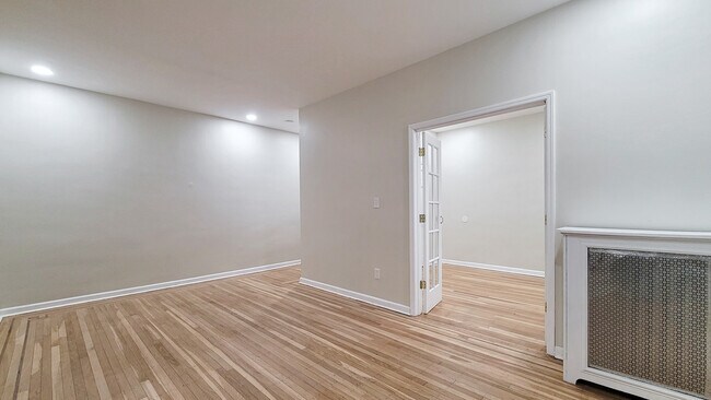 Foto del edificio - 519 Ridge Rd