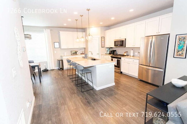 Building Photo - 7266 Colebrook Ln