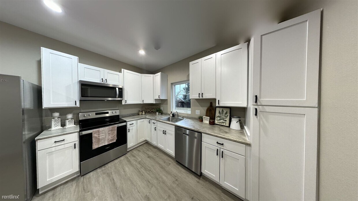 Foto del edificio - 3 br, 2.5 bath House - 209 W Thayer Ave