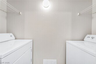 Building Photo - 8000 W Badura Ave