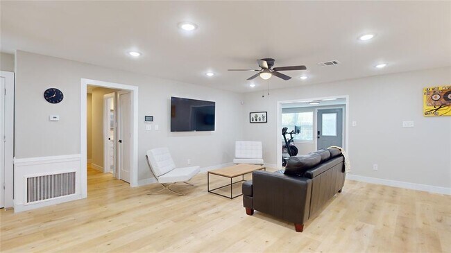 Building Photo - 5455 Birdwood Rd
