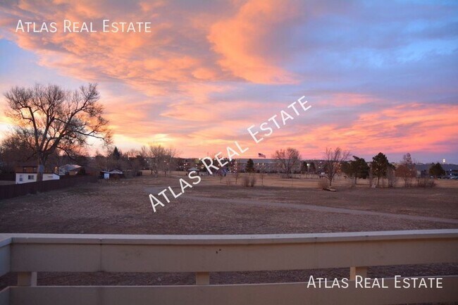 Foto del edificio - 2 Bedroom, 2 Bath Condo In Wheat Ridge, Mi...