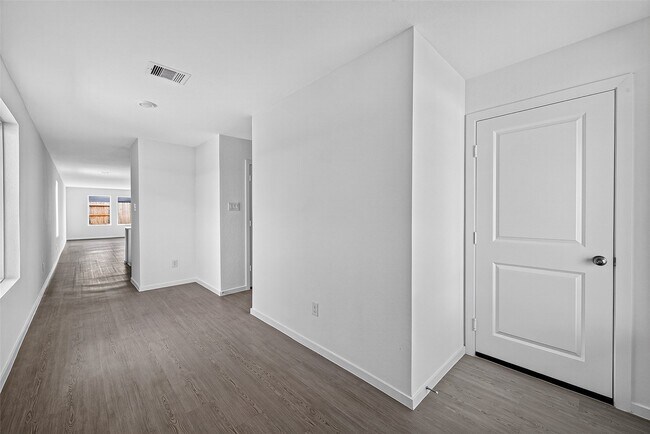 Building Photo - 26843 Cascade Sunrise St